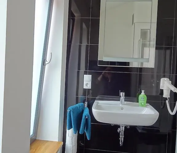 Backbord Und Steuerbord Штральзунд